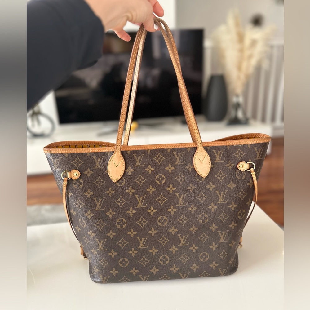 Louis Vuitton Neverfull Tote MM Brown Canvas Monogram - Picture 2 of 16